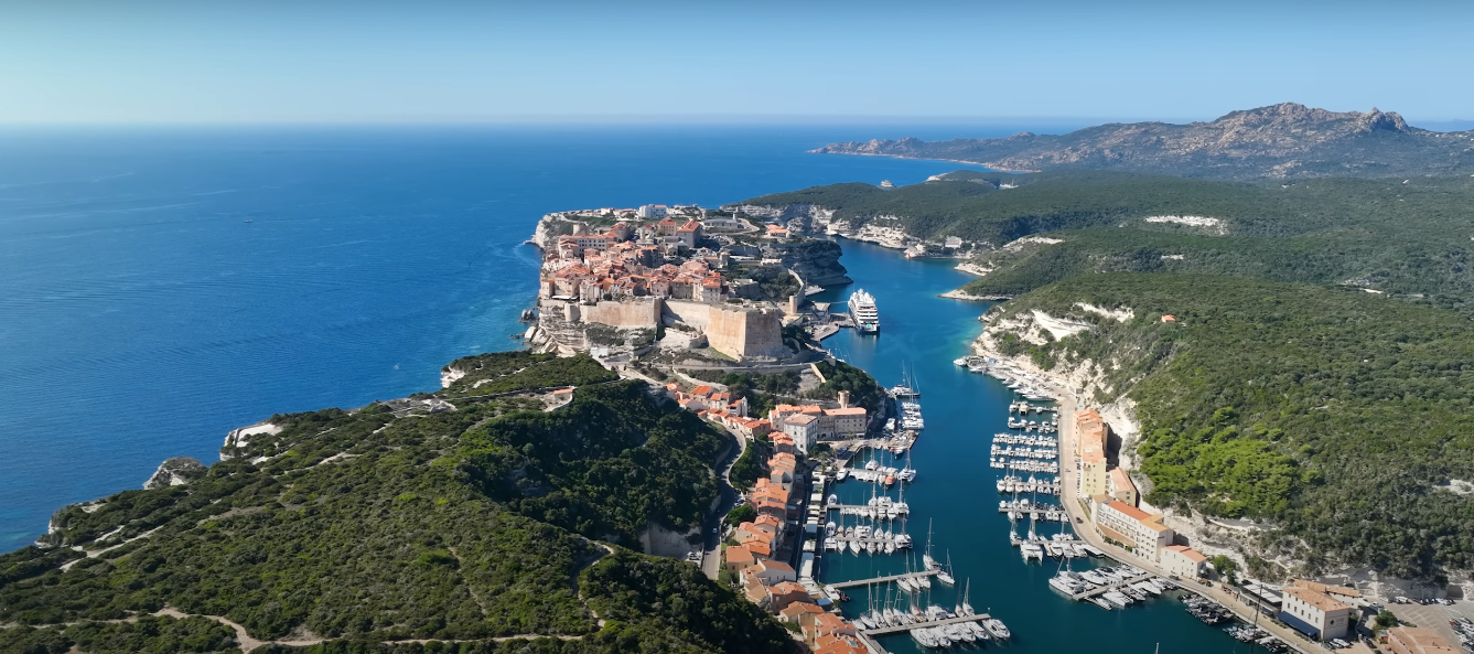 Corse : les endroits à éviter pour voyager sereinement !